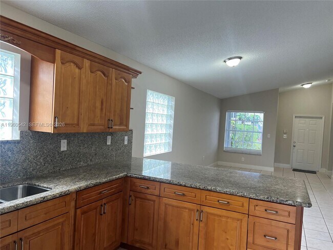 Foto del edificio - 14225 SW 149th Ave