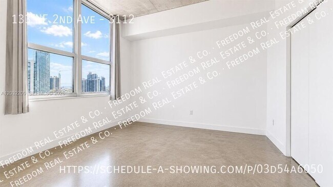 Foto del edificio - 133 NE 2nd Ave