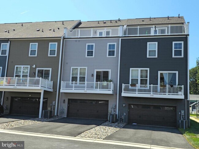 Foto del edificio - 1797 River Heritage Blvd