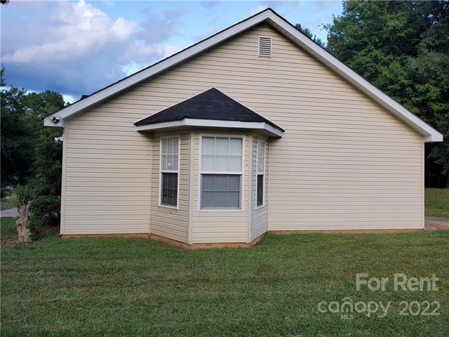 Building Photo - 3452 Walkup Ave