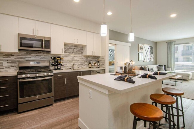Building Photo - 8725 Ariva Ct