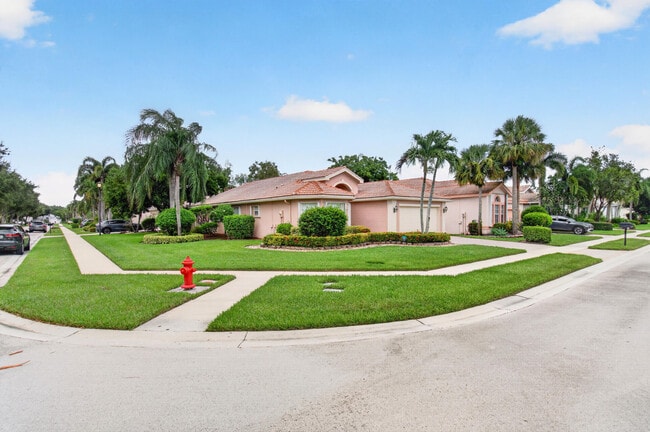 Building Photo - 9895 Tallyrand Dr
