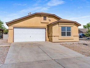 Building Photo - 10640 Rigoletto Dr NW