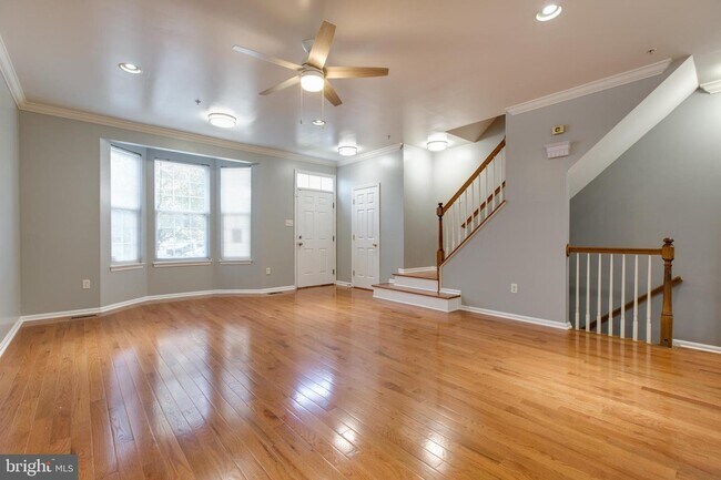 Building Photo - 6132 White Marble Ct