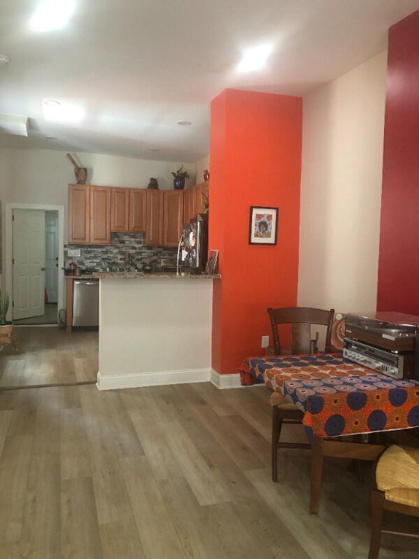 Foto del edificio - 5512 Master St
