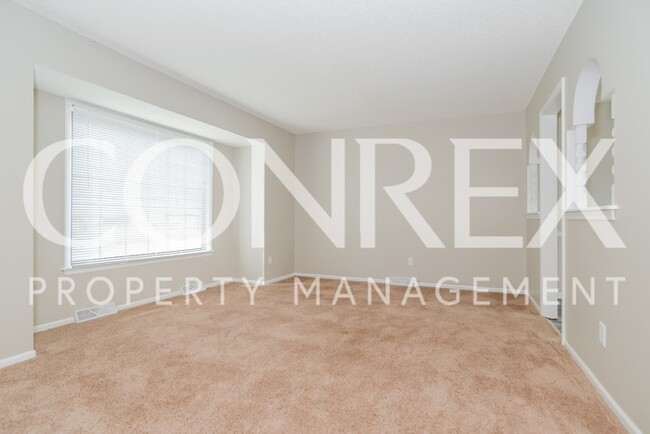 Building Photo - Charming 3 Bedroom with 2 Car Garage!