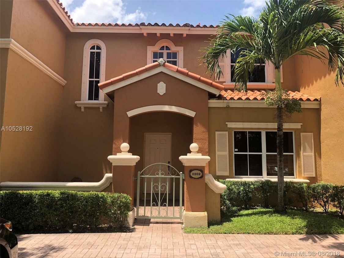 Foto principal - 8501 NW 138th St