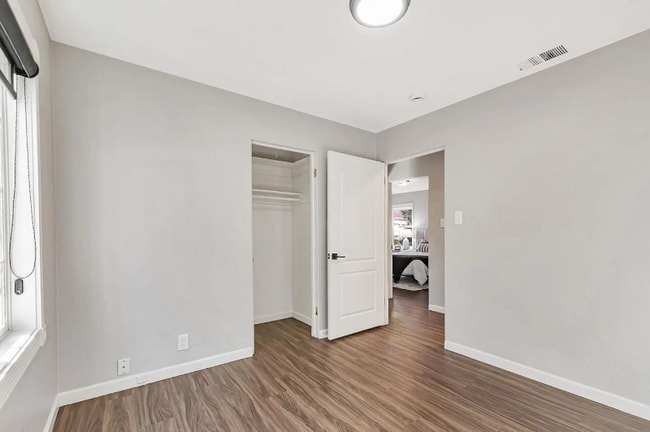 Building Photo - 2571 Los Coches Ave