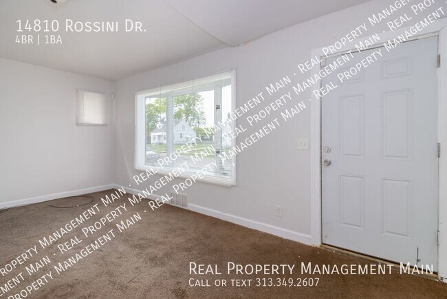 Foto del edificio - 4 Bed on Rossini Drive
