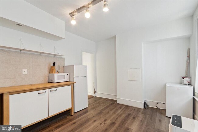 Foto del edificio - 5841 N 12th St