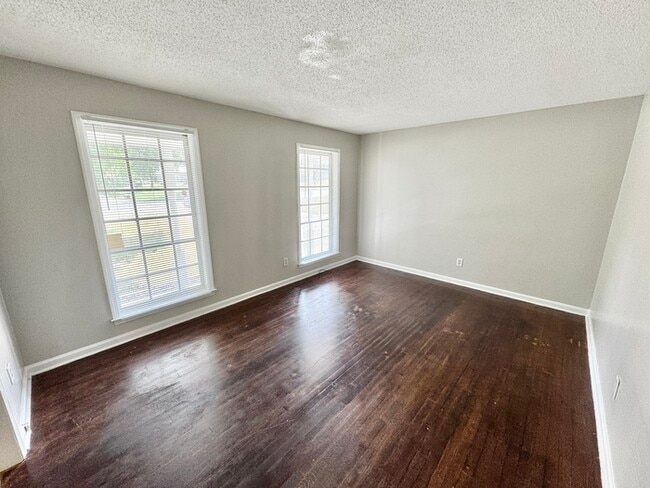 Building Photo - 4140 Crain Rd
