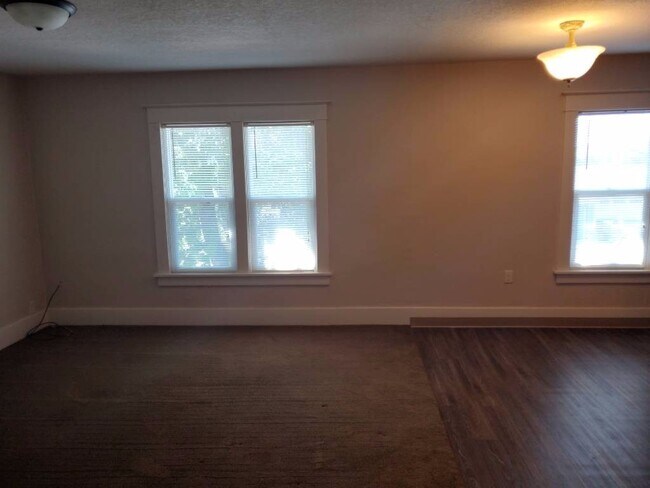 Building Photo - 309 South 6th Street