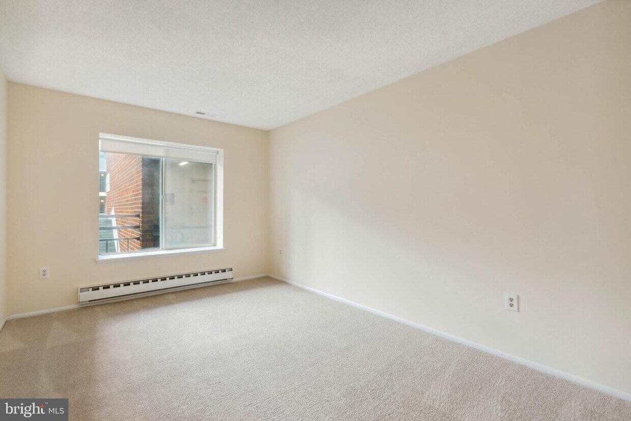 15400 Bassett Ln Unit 2E, Silver Spring, MD 20906 Room for Rent in