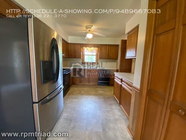 Building Photo - 6103 Radds St