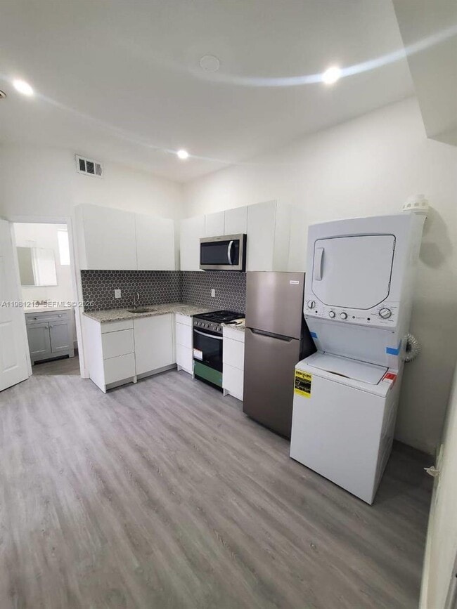 Foto del edificio - 734 SW 4th St