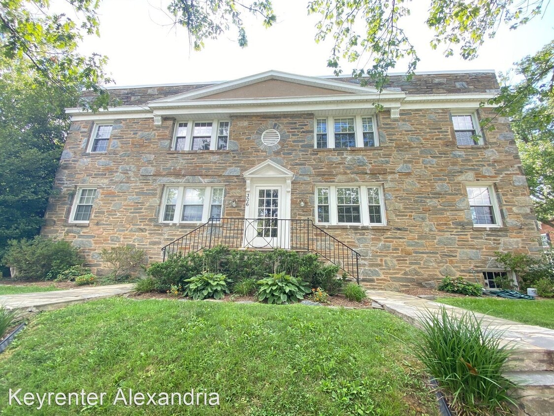 Primary Photo - 2 br, 1 bath House - 306 Commonwealth Ave # 3