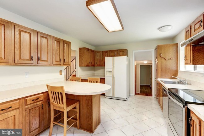 Building Photo - 7008 Wick Ln