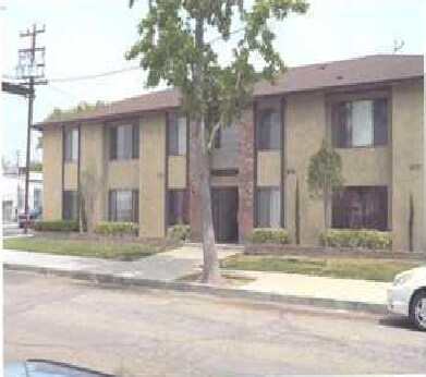 Building Photo - 24522 Chestnut St