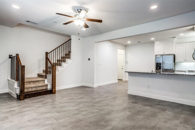 Foto del edificio - 7417 Chief Spotted Tail Dr