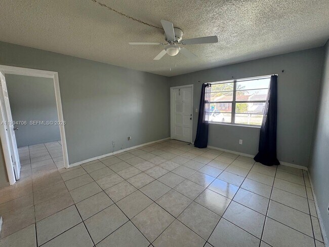 Foto del edificio - 5440 SW 38th Ct