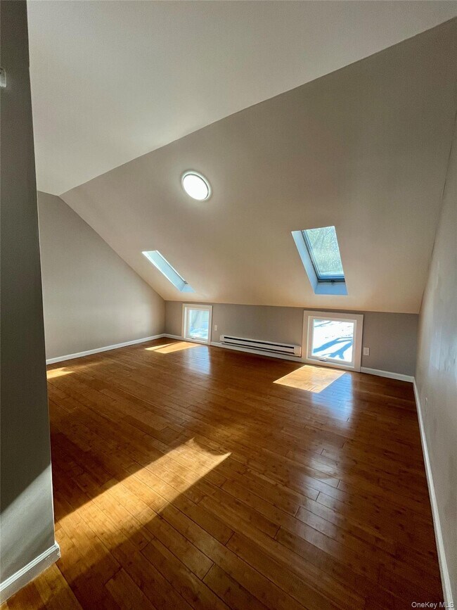 Foto del edificio - 56 Tilden Ln