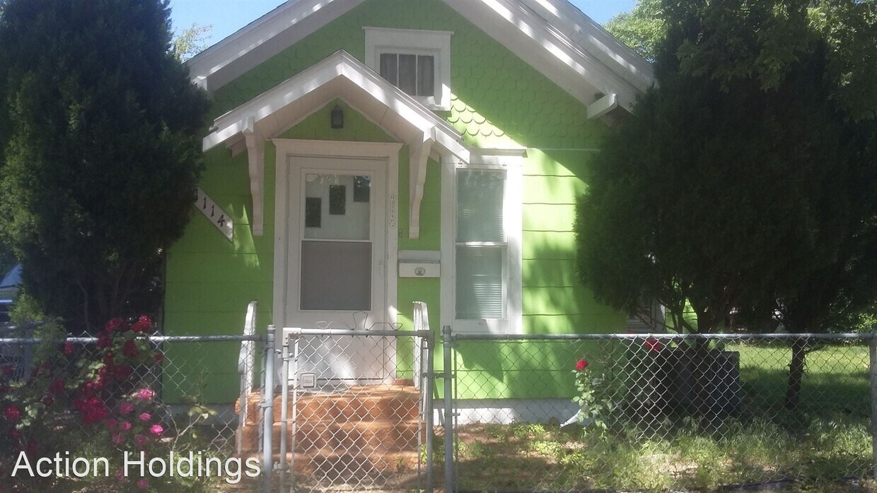 Foto principal - 2 br, 1 bath House - 1114 N Broadwell St