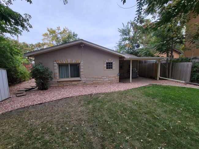Photo - 1676 Ulster St House