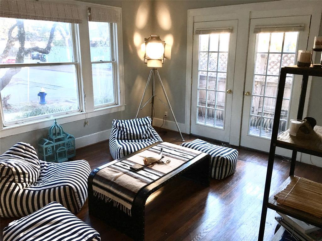 Foto principal - 1301 W Bell St