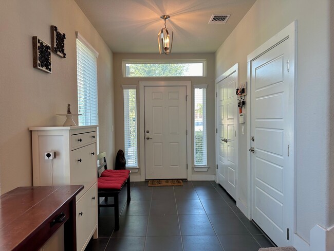 Building Photo - 7209 Sienna Rouge Path