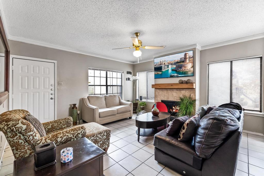 Foto principal - 8750 Park Ln