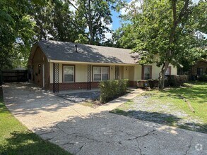 Building Photo - 408 Glade Park Dr
