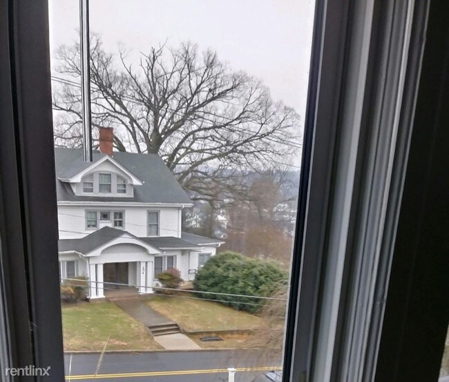 205 Church St, Elkin, NC 28621 Apartment for Rent in Elkin, NC