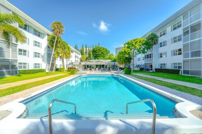 Foto del edificio - 800 E Camino Real