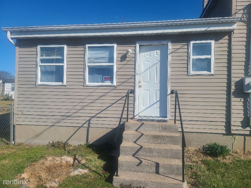 Foto del edificio - 1 br, 1 bath House - 202 N West St A Unit A
