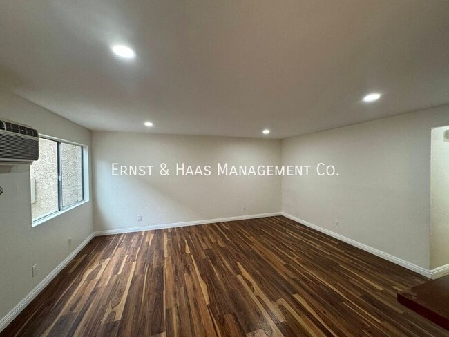 Photo - 1170 E South St Apartment