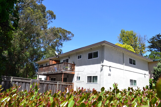 Building Photo - 2865 Capitola Rd