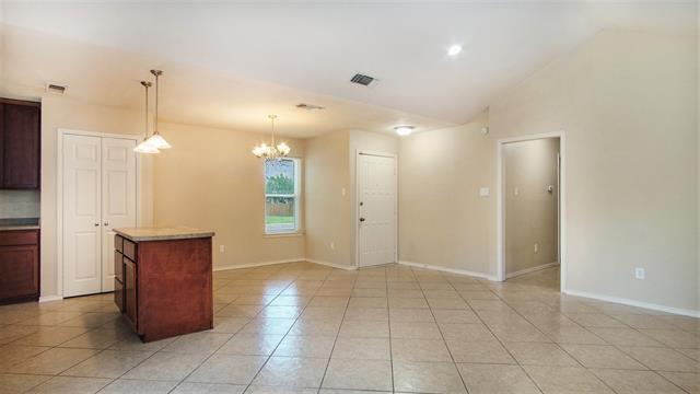 Building Photo - 7600 Silveridge Dr