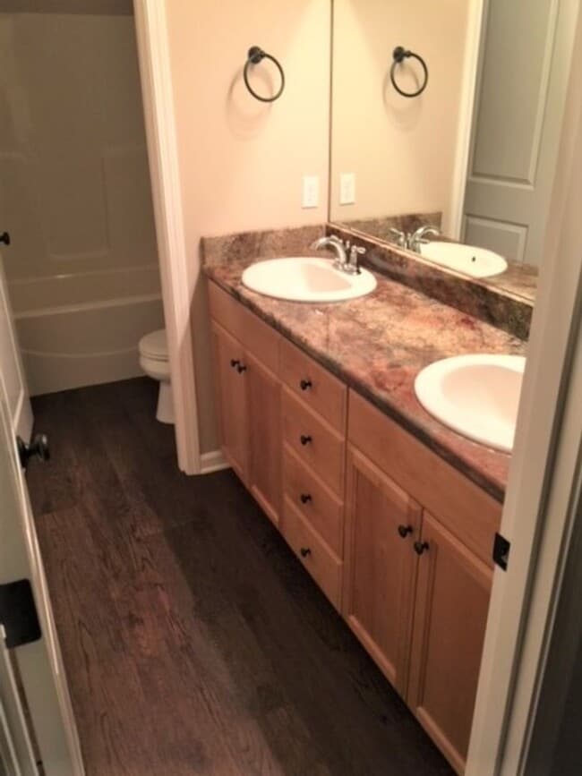 Building Photo - 1141 NW 26th St