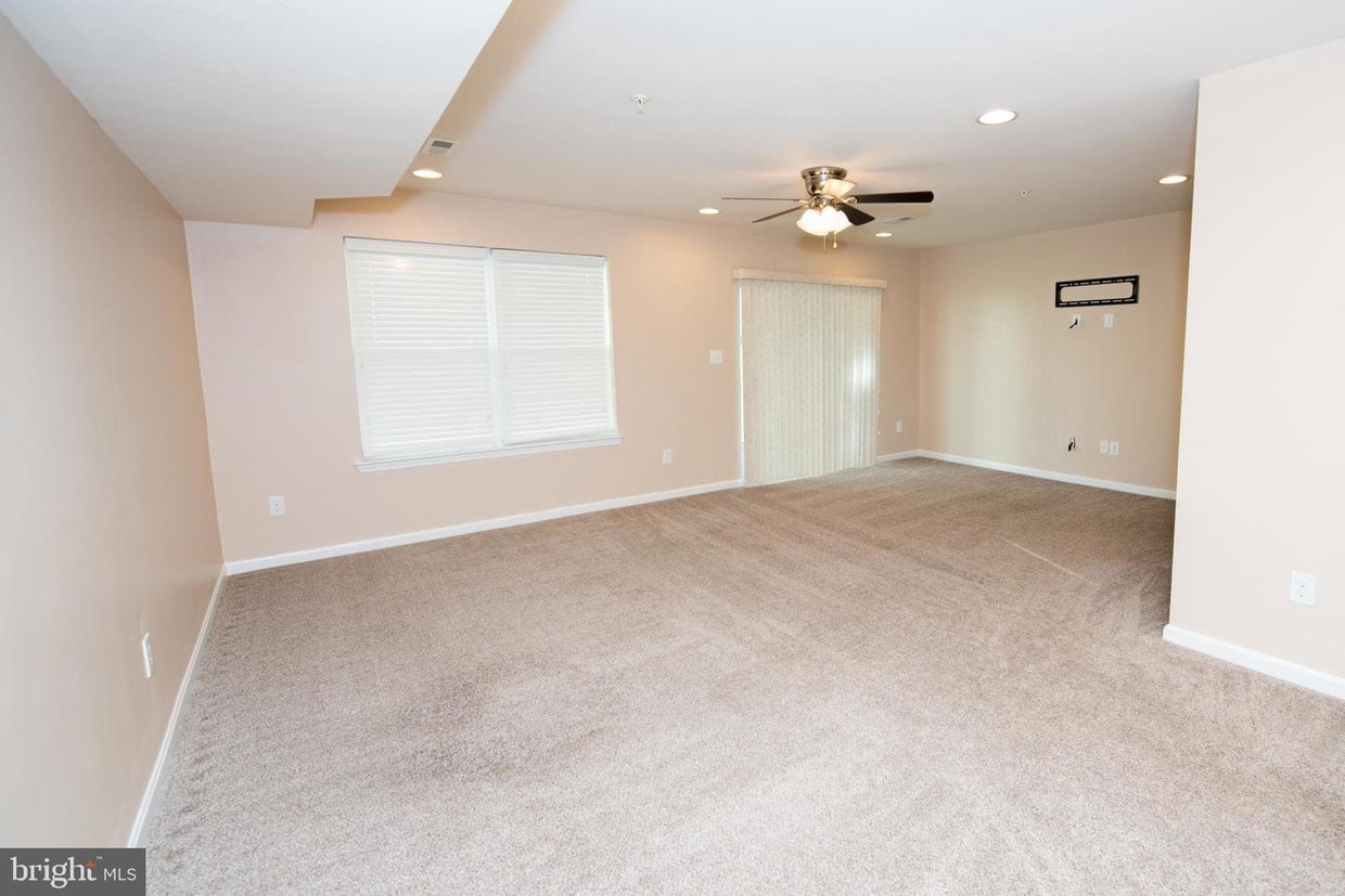 Primary Photo - 2225 Matts Way