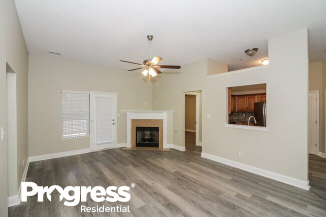 Foto del edificio - 8457 Regal Bend Dr