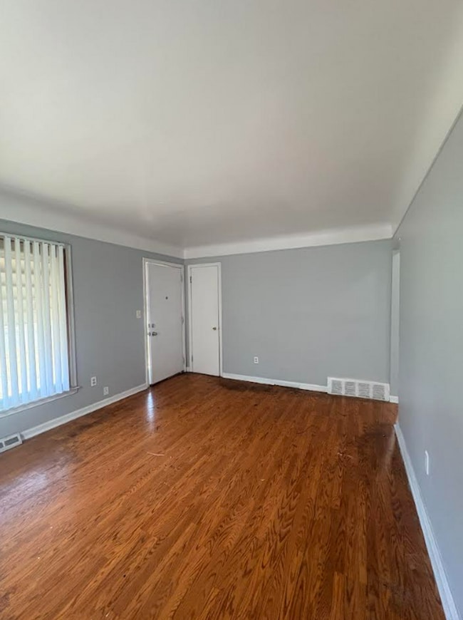 Foto del edificio - 19961 Pinehurst St