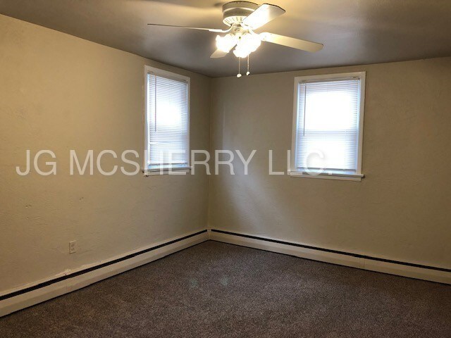 Foto del edificio - Large Two Bedroom Apartment 19111