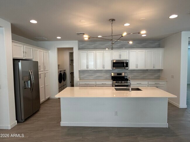 Foto del edificio - 24874 N 172nd Ave