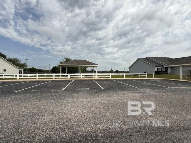 Building Photo - 2651 S Juniper St