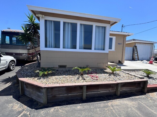 Building Photo - Rare waterfront rental home opportunity at the blue sky Marina in Antioch!