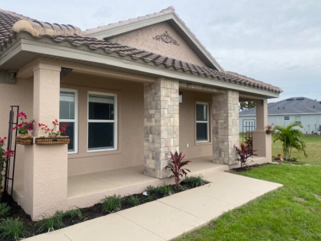 Foto del edificio - 17314 Cape Horn Blvd