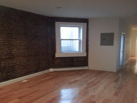 Primary Photo - 51 Cumberland St