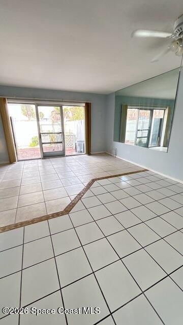 Foto del edificio - 120 E Colonial Ct