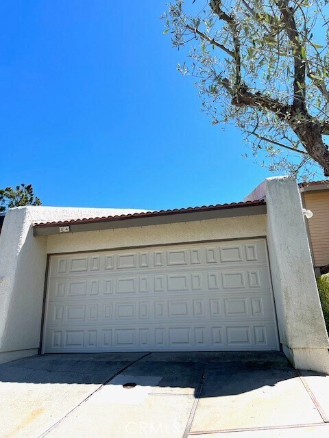 Primary Photo - 84 Cresta Verde Dr