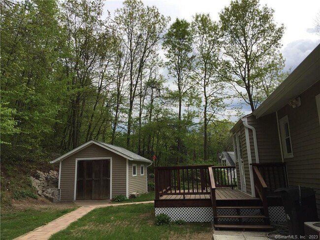 Building Photo - 17 Cherokee Dr